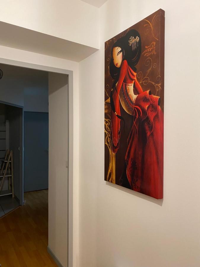 Parking Prive Gratuit, Balcon, 2 Chambres Clermont-Ferrand Ngoại thất bức ảnh