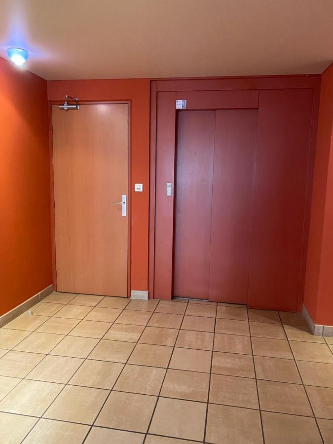 Parking Prive Gratuit, Balcon, 2 Chambres Clermont-Ferrand Ngoại thất bức ảnh