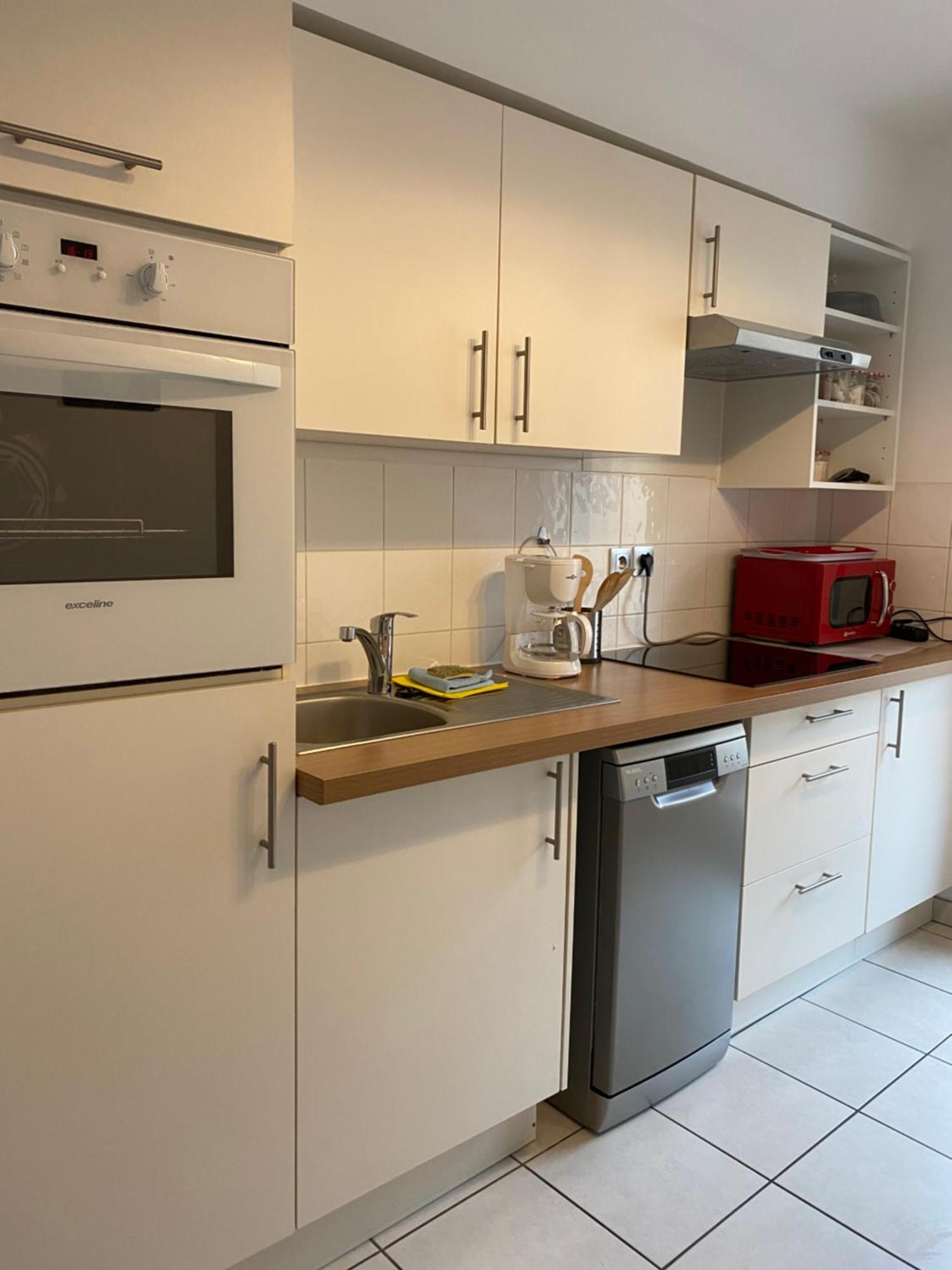 Parking Prive Gratuit, Balcon, 2 Chambres Clermont-Ferrand Ngoại thất bức ảnh