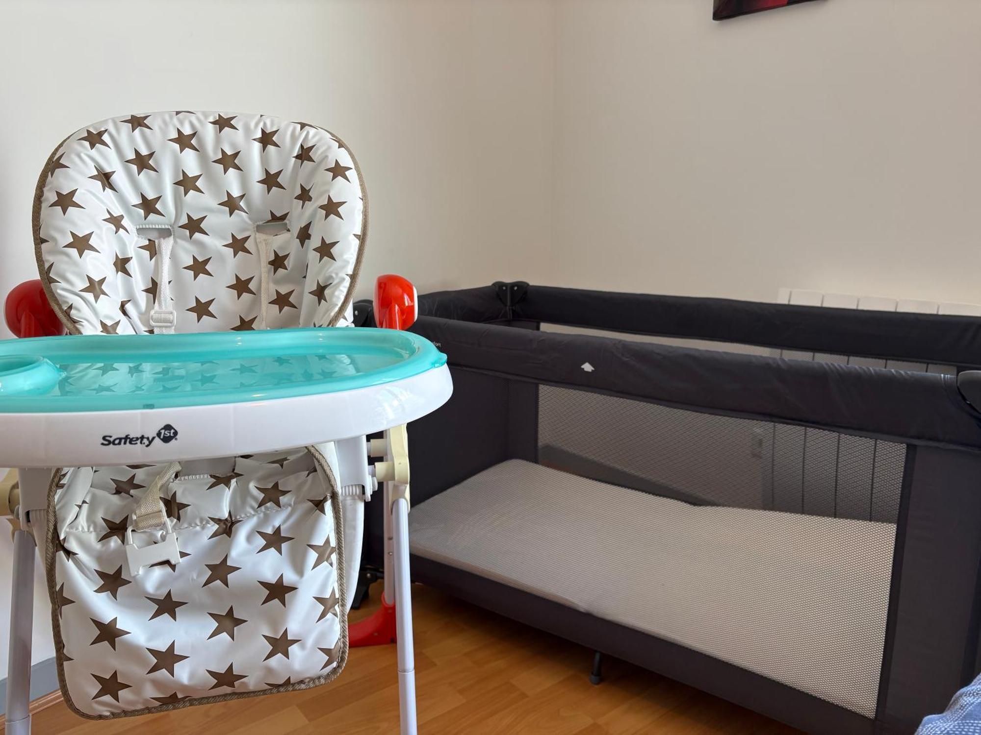 Parking Prive Gratuit, Balcon, 2 Chambres Clermont-Ferrand Ngoại thất bức ảnh